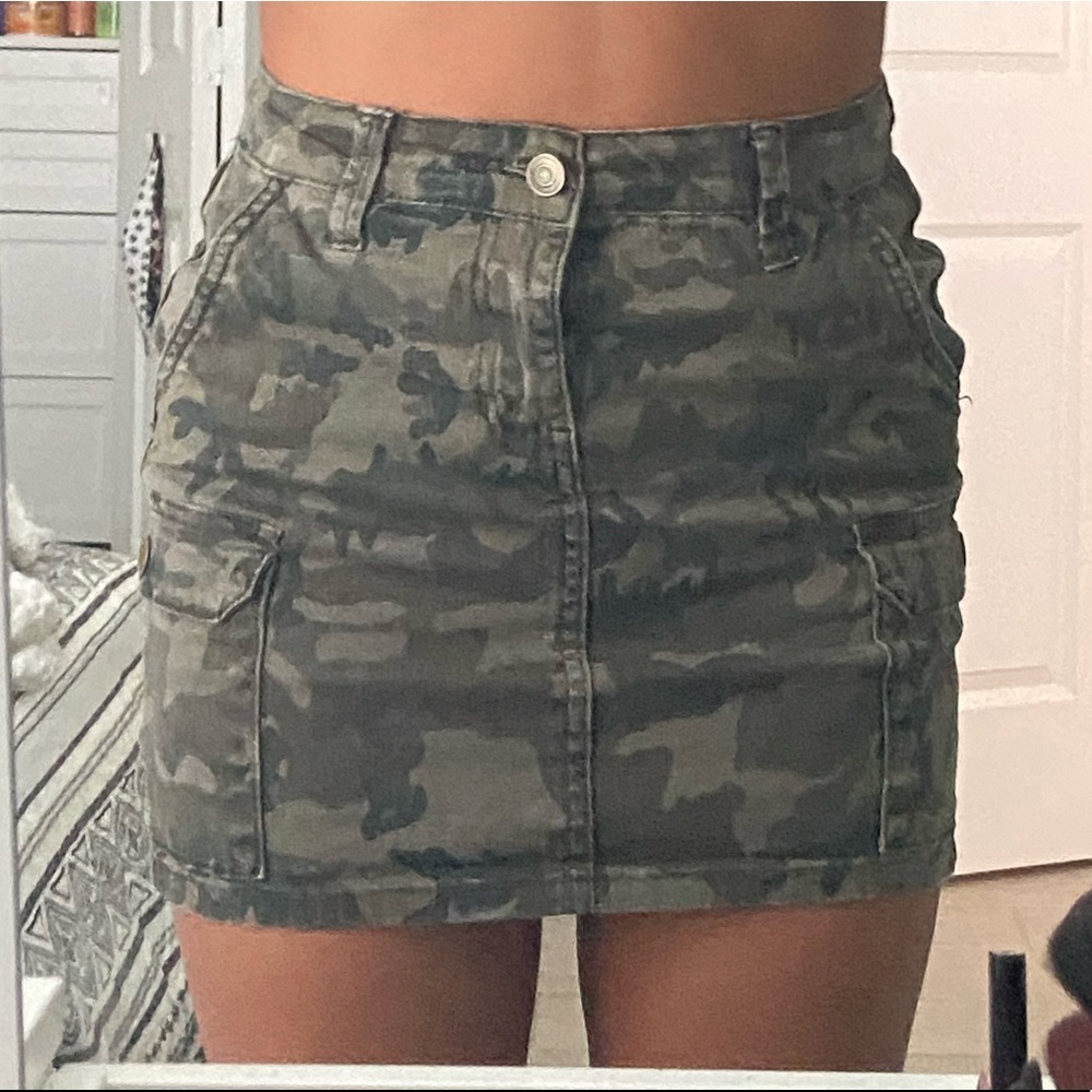 CAMO MINI SKIRT